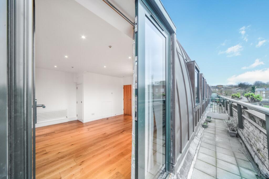 2 bed Apartment for rent in Greenwich. From JLL - Greenwich