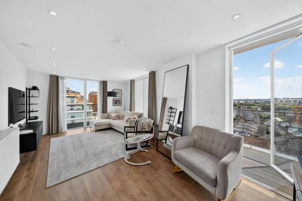 3 bed Apartment for rent in Greenwich. From JLL - Greenwich