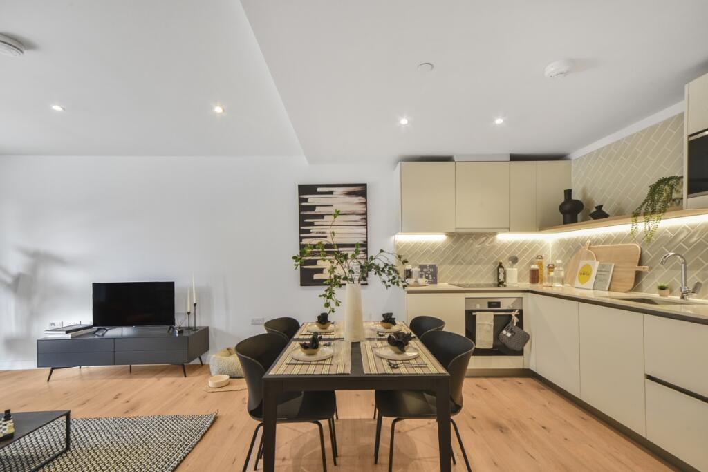 1 bed 1st Floor Flat for rent in Deptford. From JLL - Greenwich