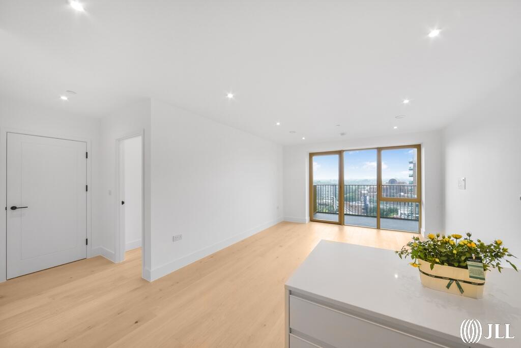 2 bed Apartment for rent in Brentford. From JLL - Kew Bridge