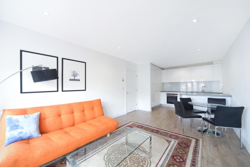 2 bed 1st Floor Flat for rent in Hammersmith. From JLL - Kew Bridge 2 bed 1st Floor Flat for rent in Hammersmith. From JLL - Kew Bridge