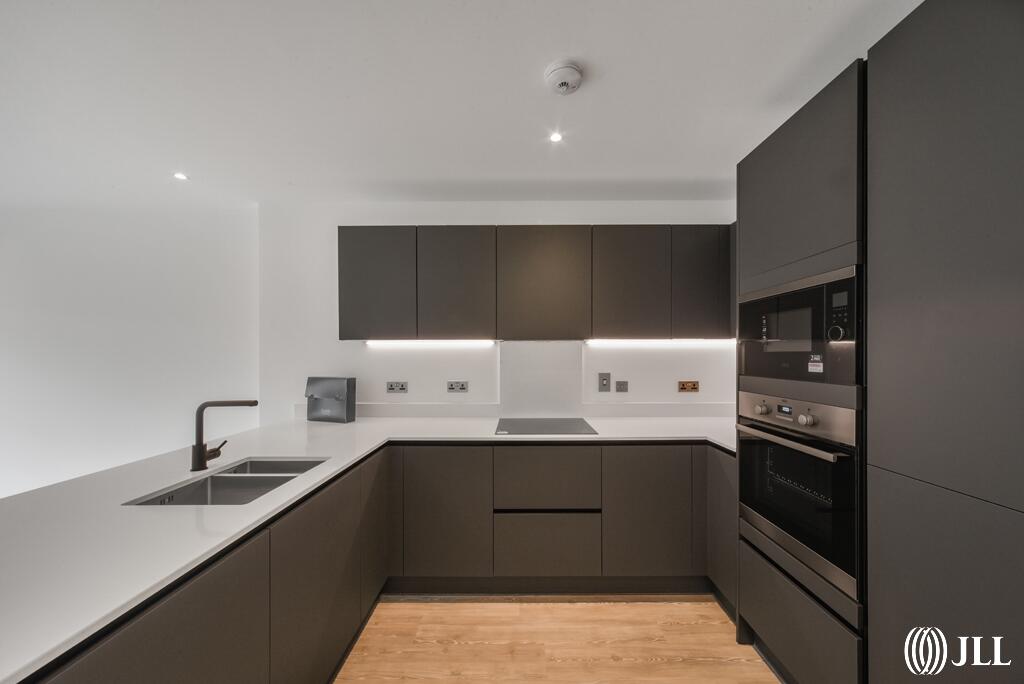 2 bed Apartment for rent in Brentford. From JLL - Kew Bridge