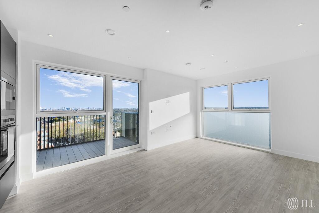 2 bed 1st Floor Flat for rent in . From JLL - Kew Bridge