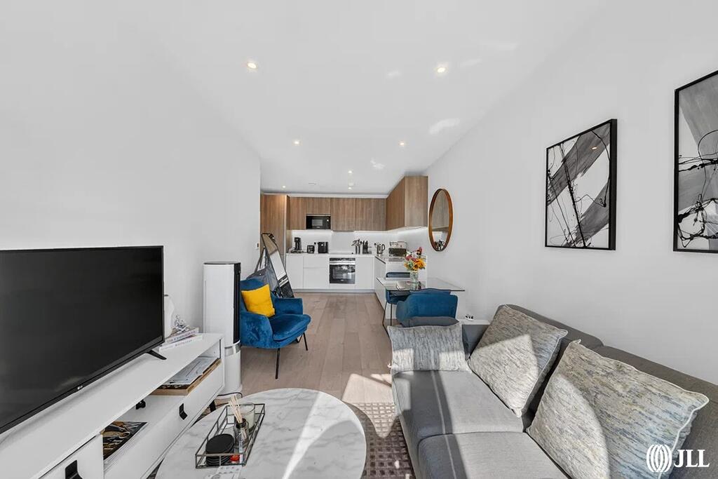 1 bed 1st Floor Flat for rent in Kensington. From JLL - Kew Bridge