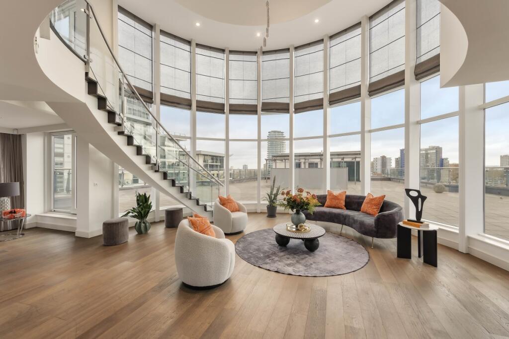 7 bed Penthouse for rent in Fulham. From JLL - Kew Bridge