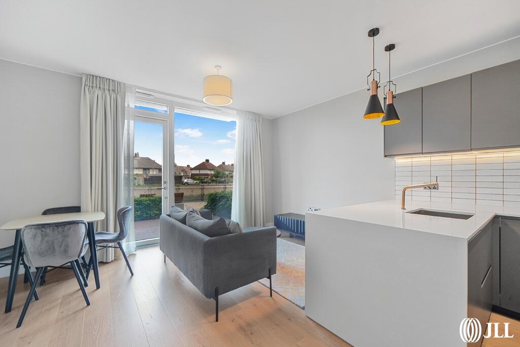 1 bed House (unspecified) for rent in Stratford. From JLL - Stratford