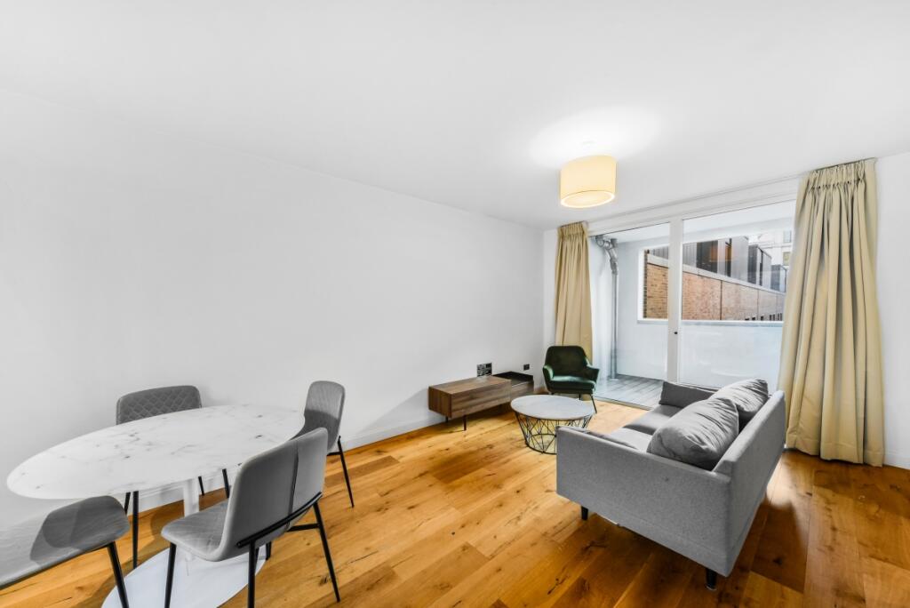 3 bed Apartment for rent in . From JLL - Stratford