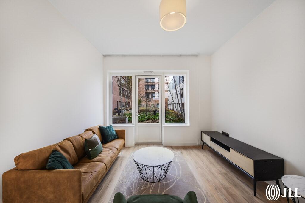 3 bed 1st Floor Flat for rent in Stratford. From JLL - Stratford