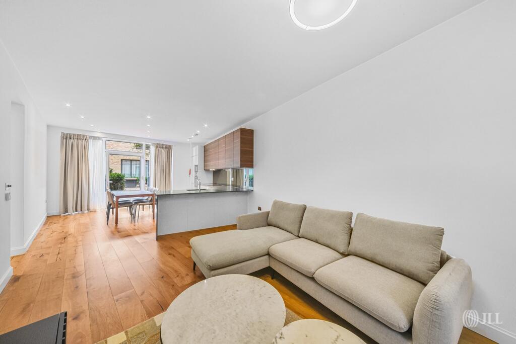 3 bed House (unspecified) for rent in Stratford. From JLL - Stratford