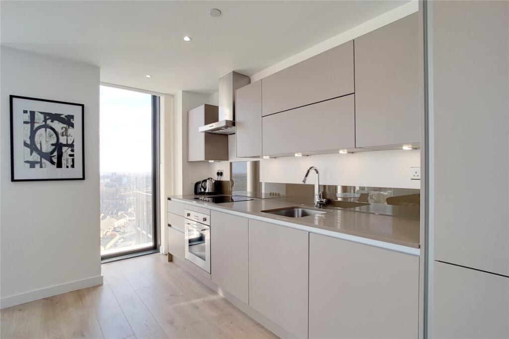 2 bed Apartment for rent in Stratford. From JLL - Stratford