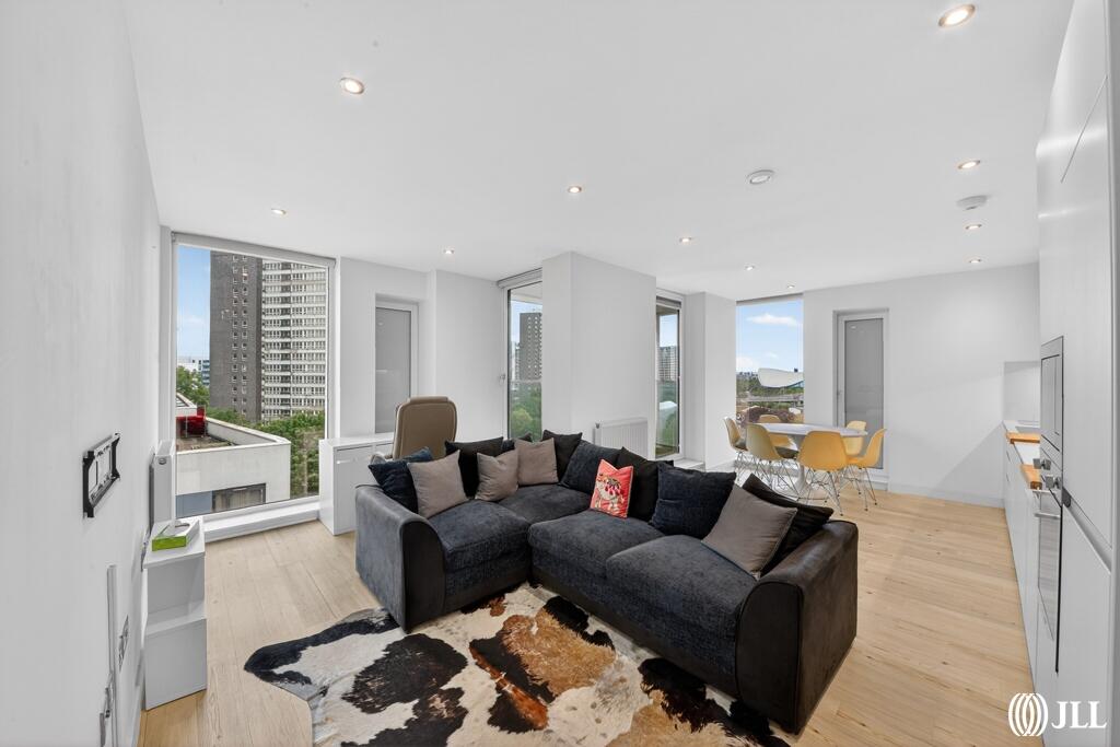 2 bed 1st Floor Flat for rent in Stratford. From JLL - Stratford