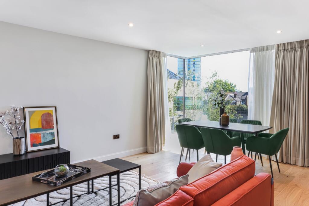 2 bed 1st Floor Flat for rent in Stratford. From JLL - Stratford 2 bed 1st Floor Flat for rent in Stratford. From JLL - Stratford