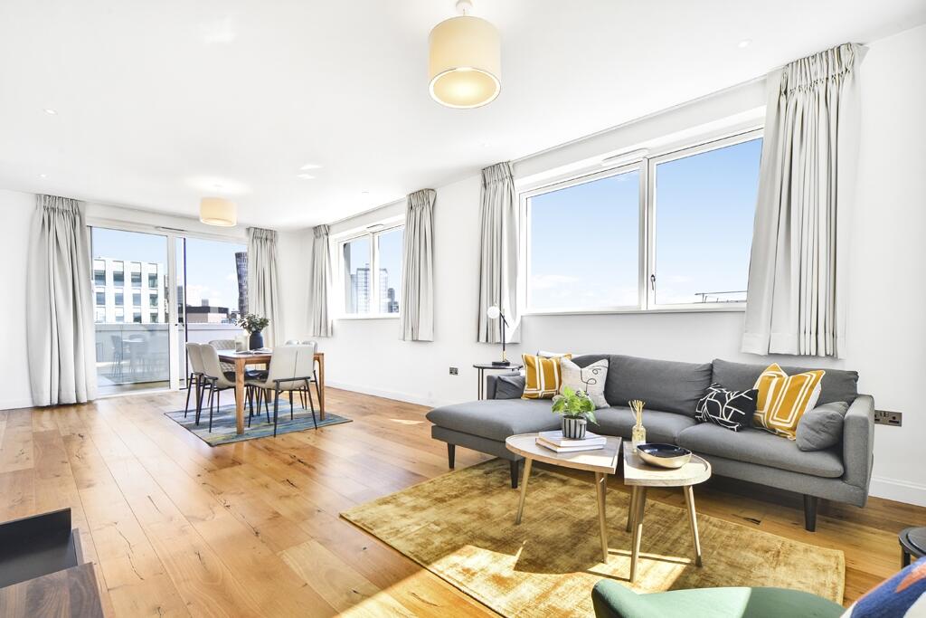 3 bed 1st Floor Flat for rent in Stratford. From JLL - Stratford