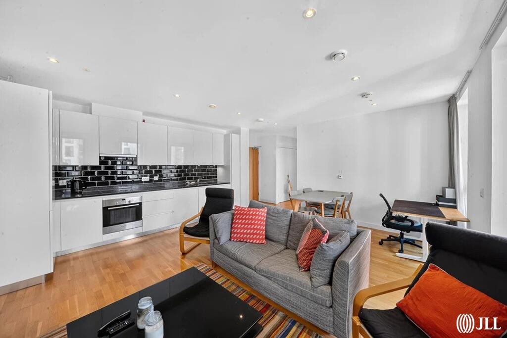 2 bed 1st Floor Flat for rent in Stratford. From JLL - Stratford 2 bed 1st Floor Flat for rent in Stratford. From JLL - Stratford