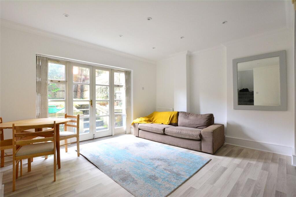 2 bed Apartment for rent in London. From Winkworth - Blackheath