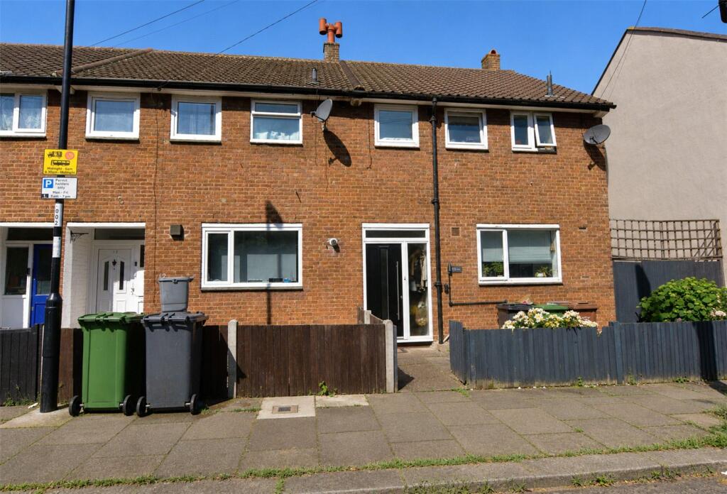 3 bed Semi Detached for rent in Lewisham. From Winkworth - Blackheath 3 bed Semi Detached for rent in Lewisham. From Winkworth - Blackheath