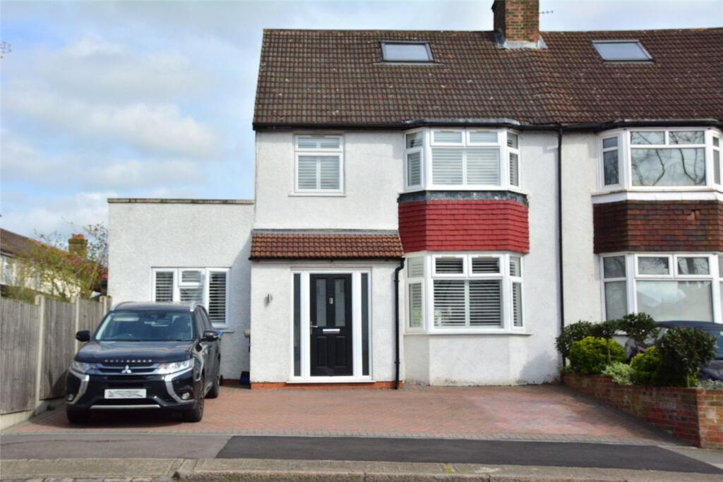 5 bed Mid Terraced House for rent in London. From Winkworth - Blackheath