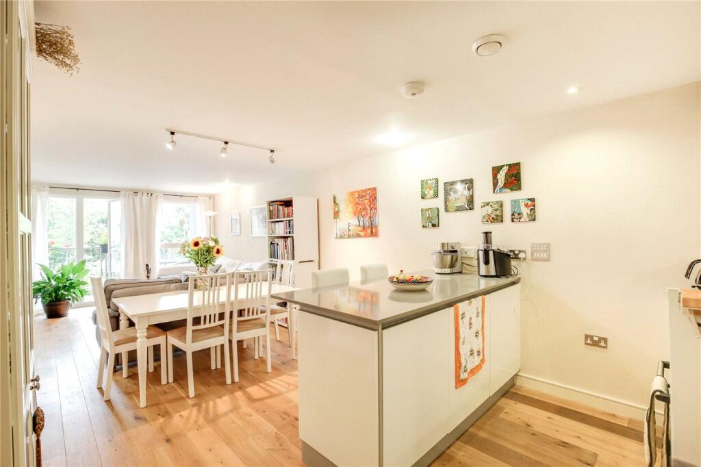 2 bed Apartment for rent in London. From Winkworth - Blackheath