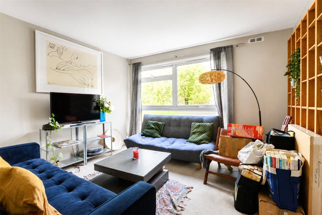 2 bed Apartment for rent in London. From Winkworth - Blackheath