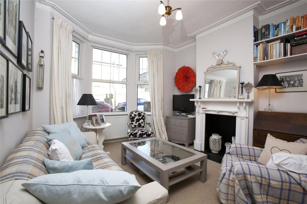 1 bed 1st Floor Flat for rent in Wandsworth. From Portico - Wandsworth