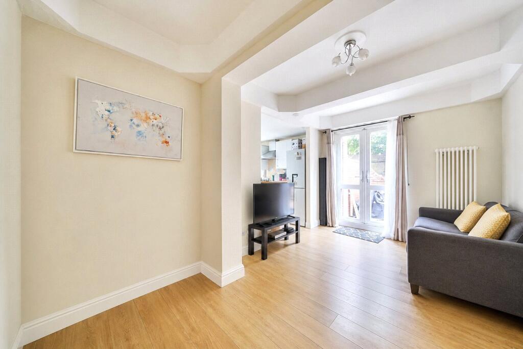 2 bed 1st Floor Flat for rent in Wandsworth. From Portico - Wandsworth