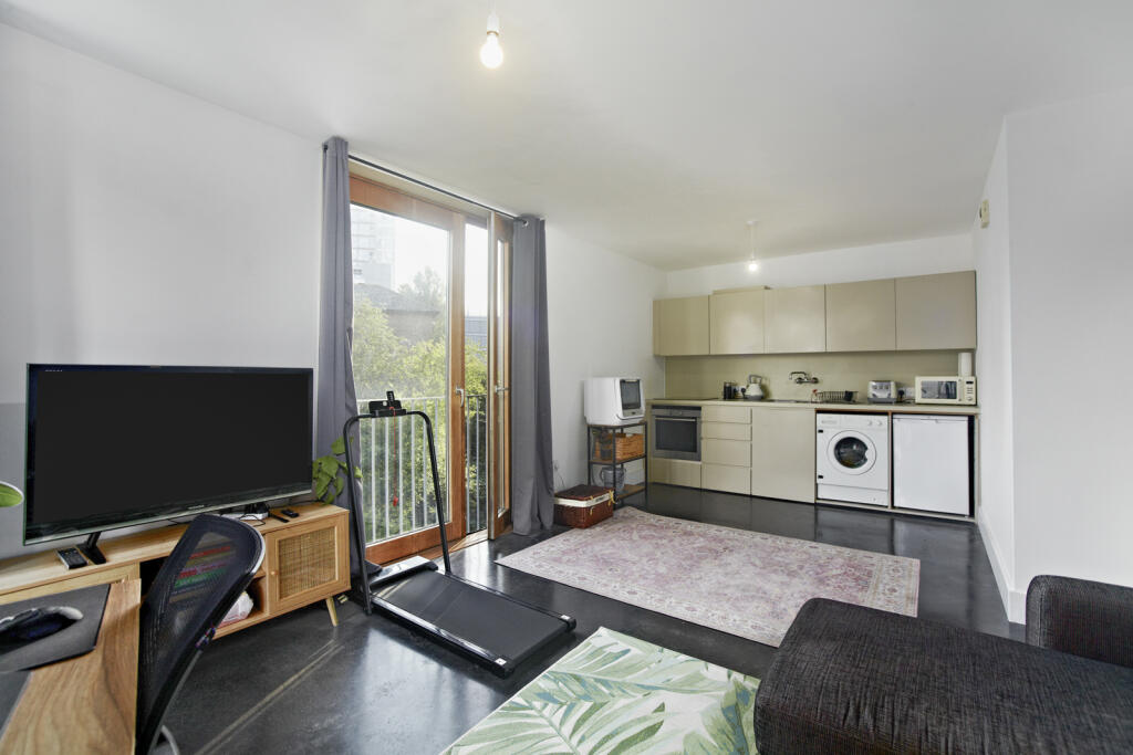 1 bed 1st Floor Flat for rent in Wandsworth. From Portico - Wandsworth