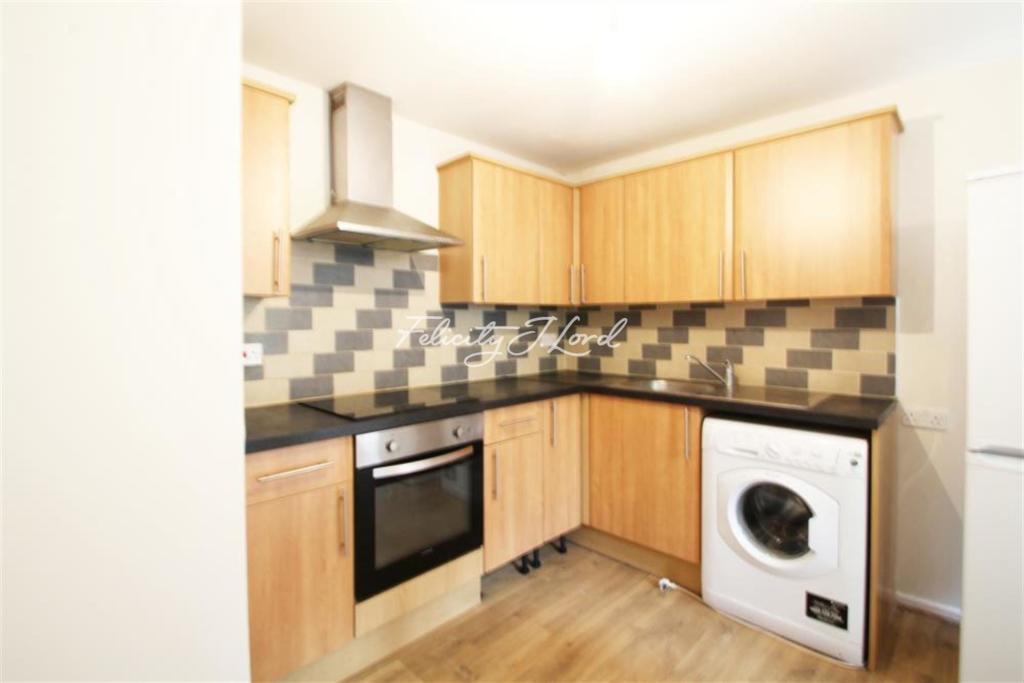 4 bed Maisonette for rent in Stepney. From Felicity J Lord Wapping