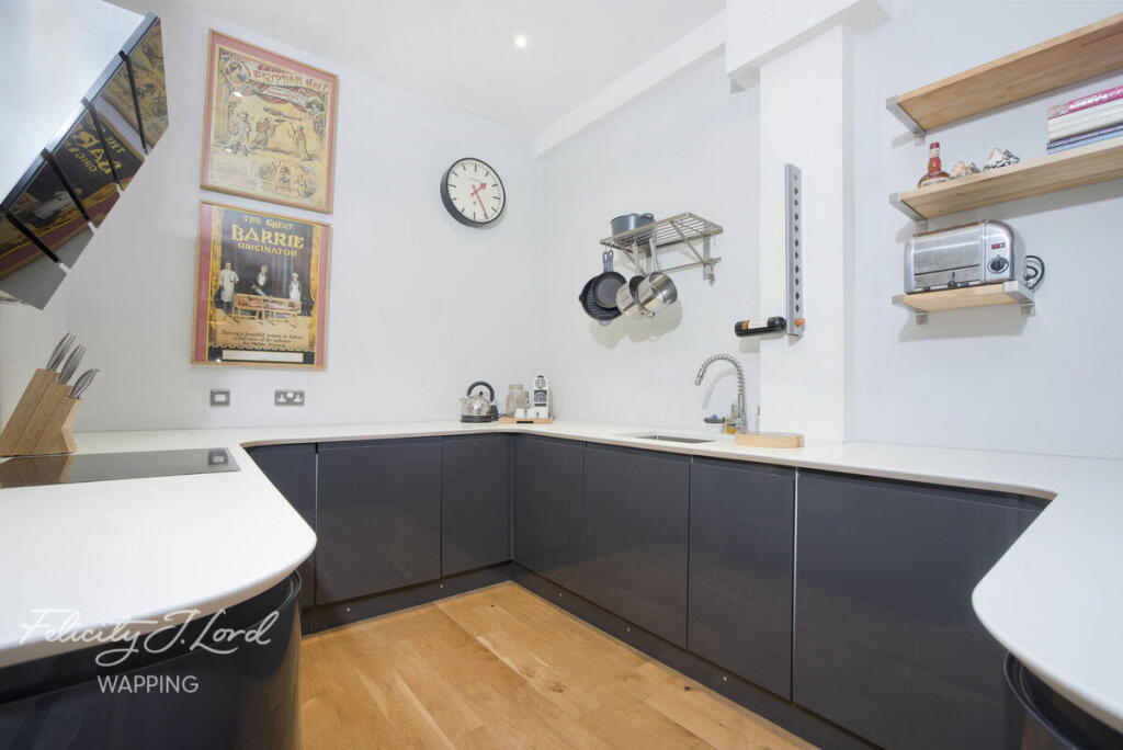 2 bed Apartment for rent in Stepney. From Felicity J Lord Wapping 2 bed Apartment for rent in Stepney. From Felicity J Lord Wapping