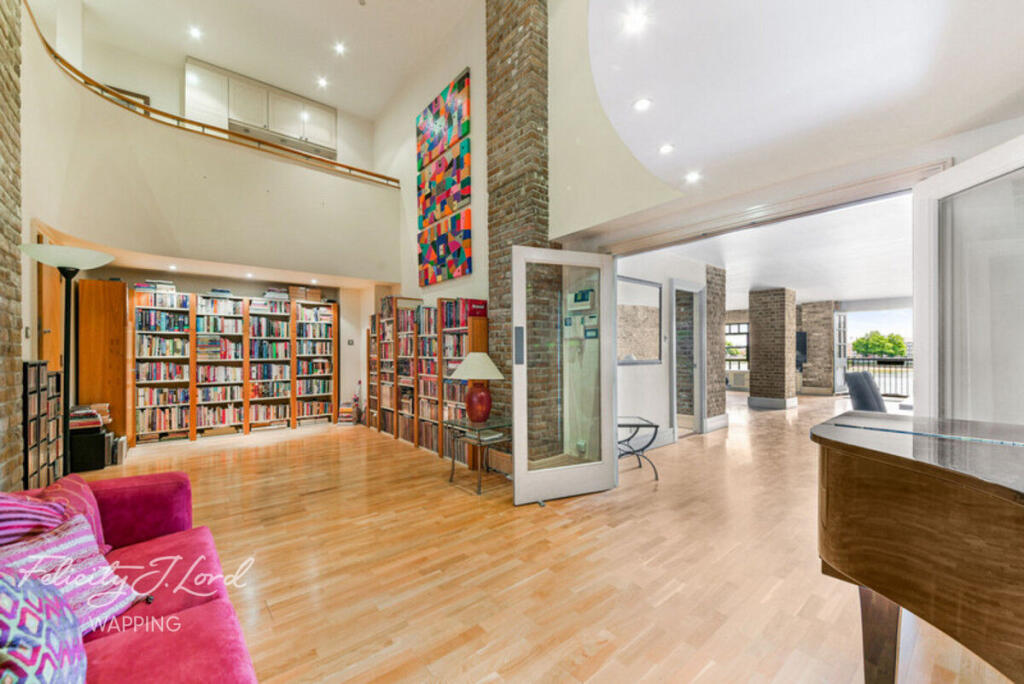 2 bed Apartment for rent in London. From Felicity J Lord Wapping