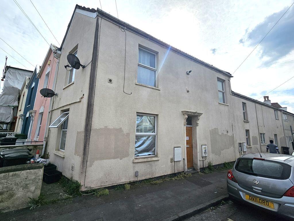 1 bed House (unspecified) for rent in Crofts End. From TLS Estate Agents - Bristol