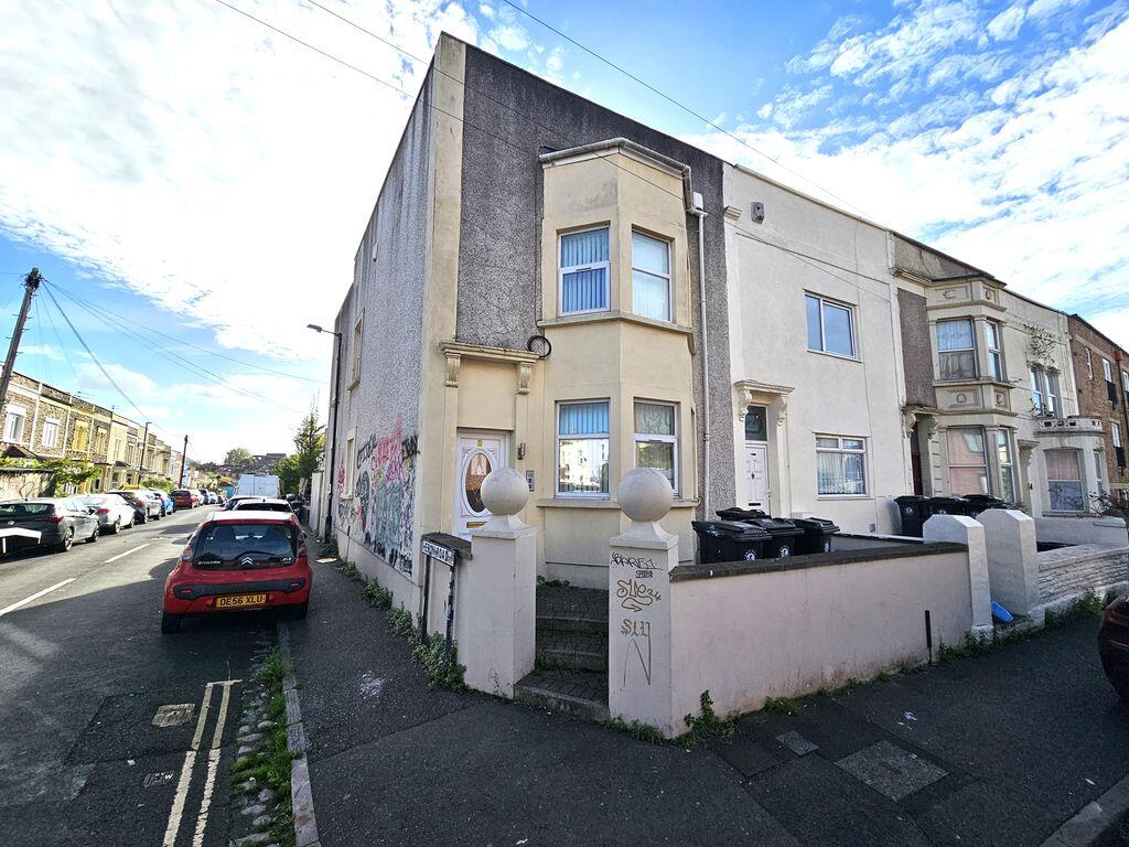 4 bed Studio for rent in Bristol. From TLS Estate Agents - Bristol 4 bed Studio for rent in Bristol. From TLS Estate Agents - Bristol