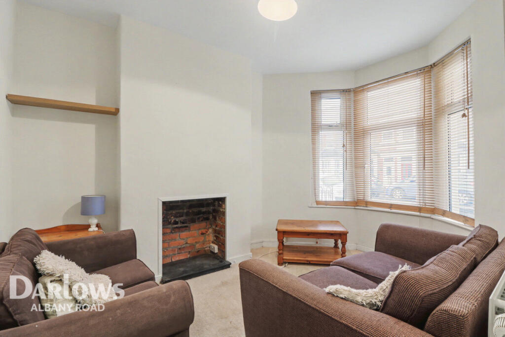 3 bed Mid Terraced House for rent in Cardiff. From Darlows - Albany Road