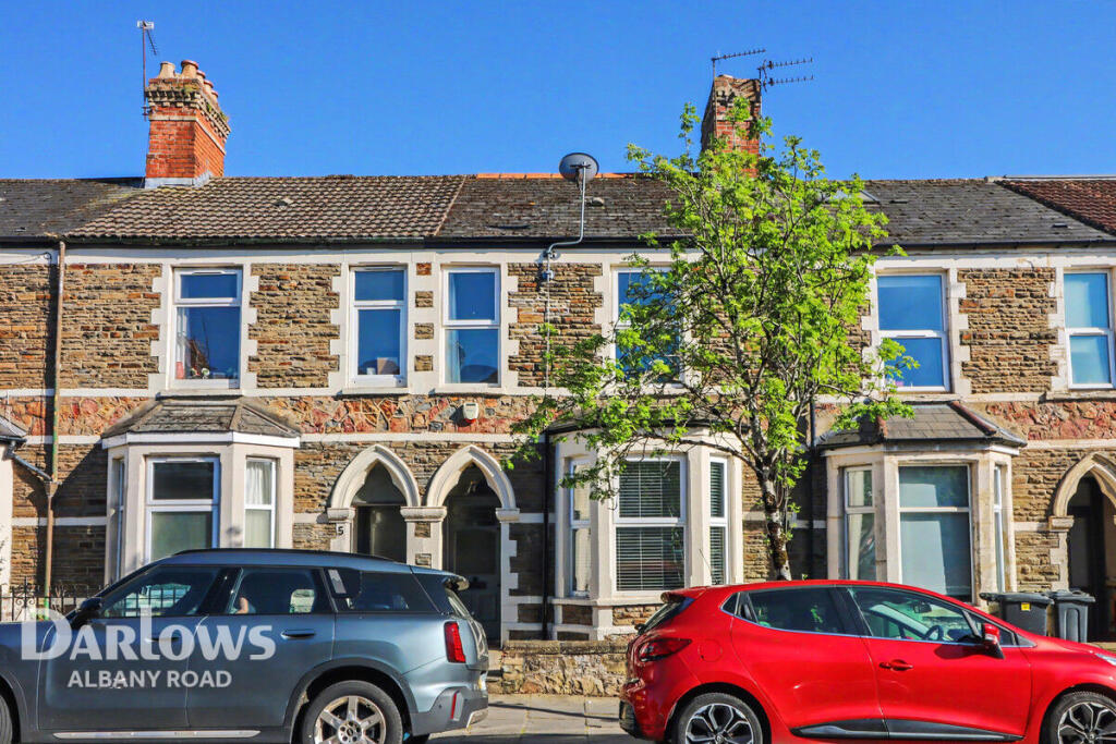 4 bed Mid Terraced House for rent in Cardiff. From Darlows - Albany Road