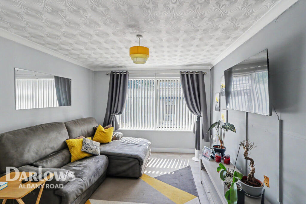 1 bed 1st Floor Flat for rent in Marshfield. From Darlows - Albany Road