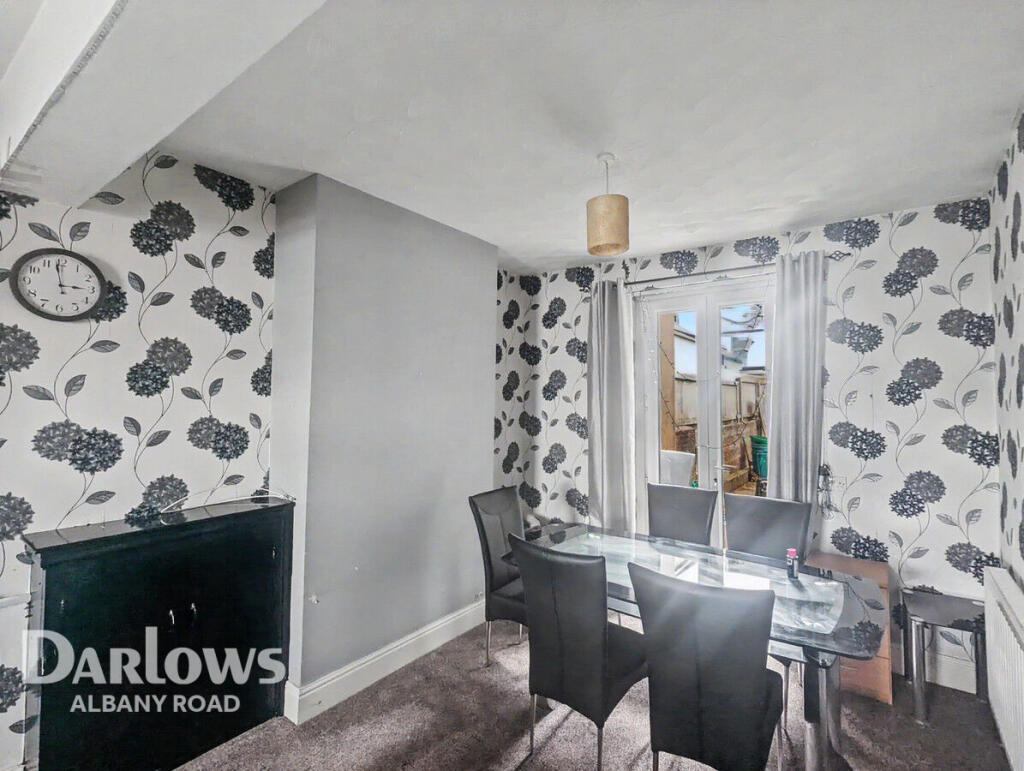 3 bed Mid Terraced House for rent in Cardiff. From Darlows - Albany Road