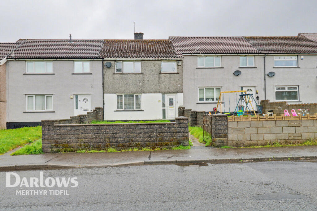 3 bed Mid Terraced House for rent in Merthyr Tydfil. From Darlows - Merthyr Tydfil