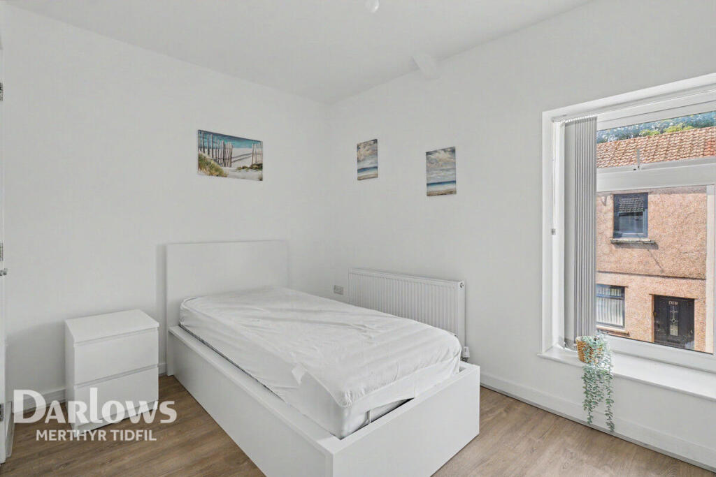 1 bed Flat Share for rent in Troedyrhiw. From Darlows - Merthyr Tydfil