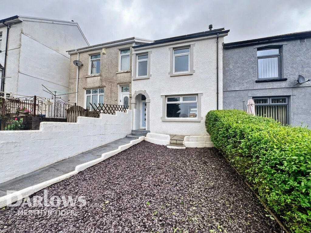 3 bed Mid Terraced House for rent in Goitre Coed. From Darlows - Merthyr Tydfil 3 bed Mid Terraced House for rent in Goitre Coed. From Darlows - Merthyr Tydfil