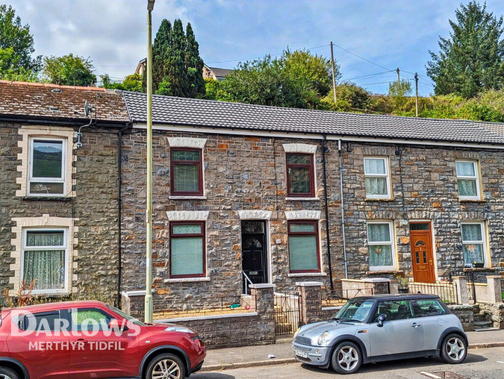 3 bed Mid Terraced House for rent in Ferndale. From Darlows - Merthyr Tydfil 3 bed Mid Terraced House for rent in Ferndale. From Darlows - Merthyr Tydfil