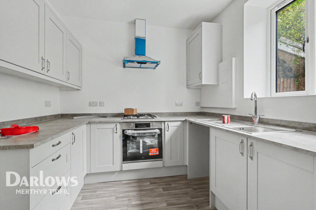 3 bed Mid Terraced House for rent in Merthyr Tydfil. From Darlows - Merthyr Tydfil