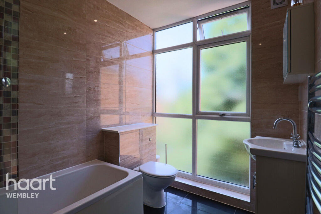 2 bed Annexe for rent in London. From haart - Wembley