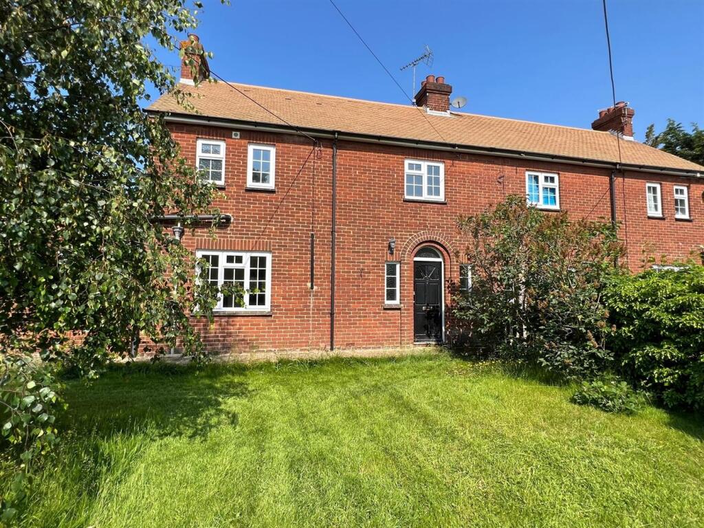 3 bed Semi Detached for rent in Sittingbourne. From George Webb Finn LLP - Sittingbourne 3 bed Semi Detached for rent in Sittingbourne. From George Webb Finn LLP - Sittingbourne