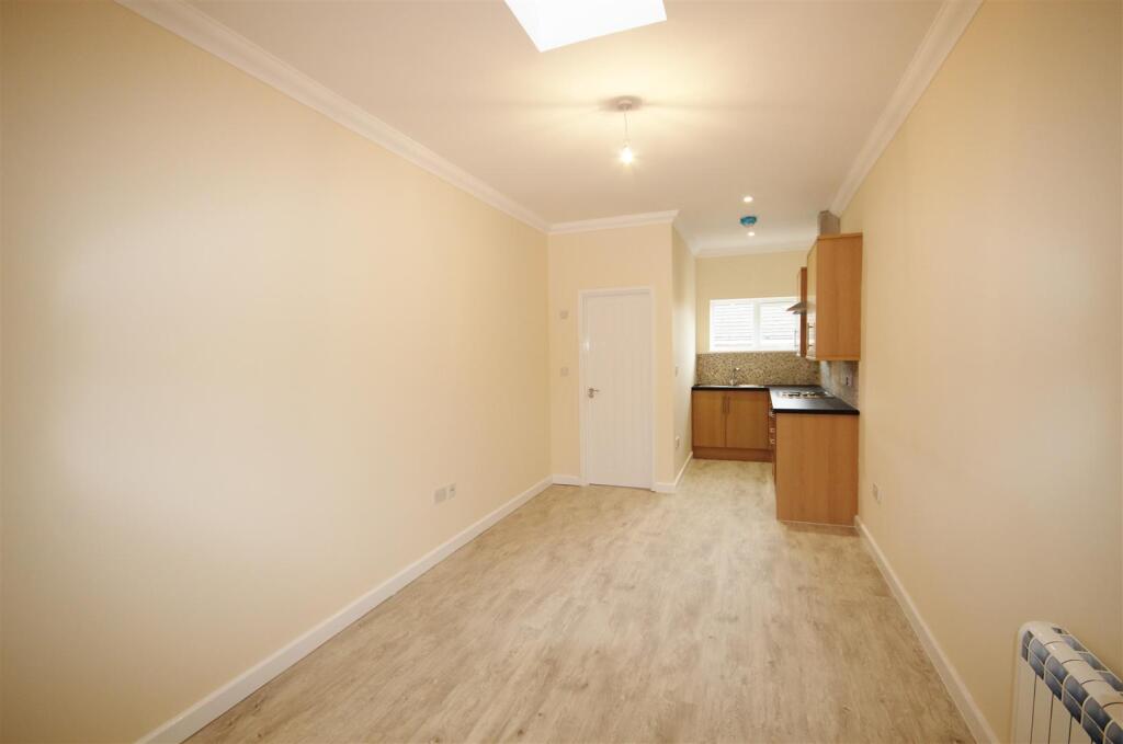 2 bed 1st Floor Flat for rent in Teynham. From George Webb Finn LLP - Sittingbourne