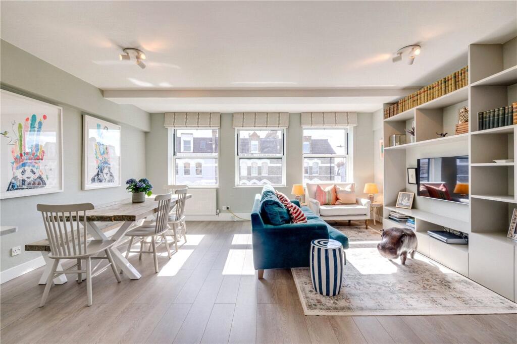 3 bed Apartment for rent in London. From Winkworth - Fulham