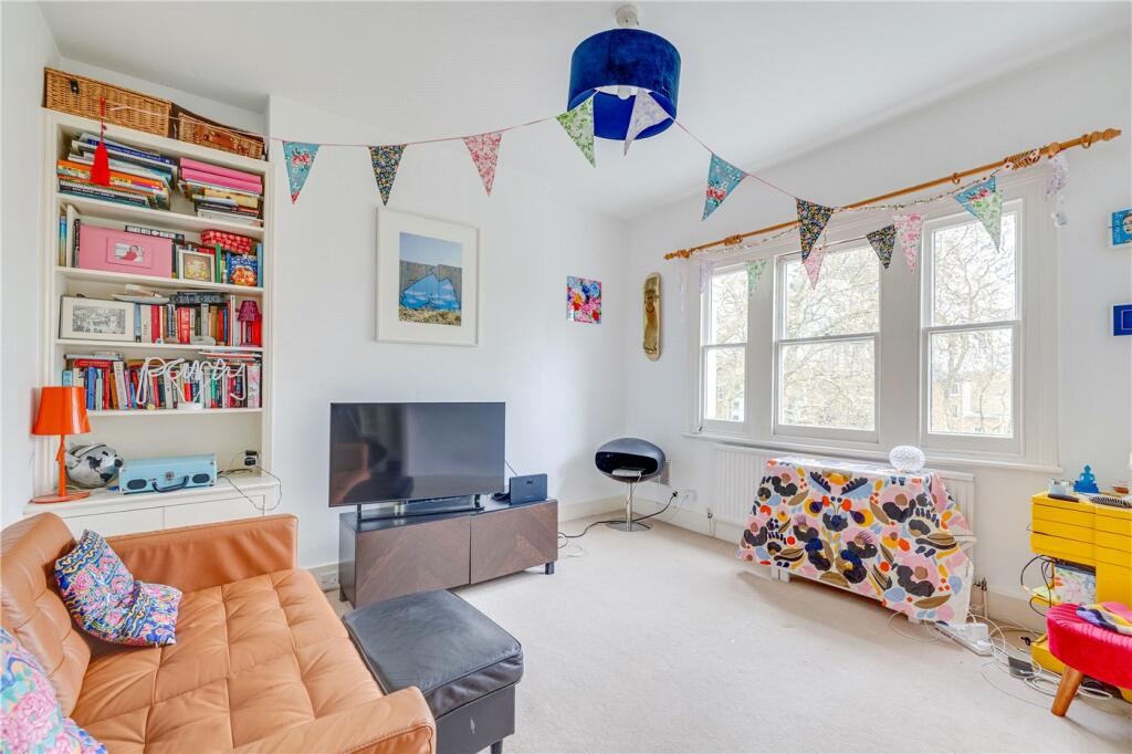 2 bed Apartment for rent in Fulham. From Winkworth - Fulham