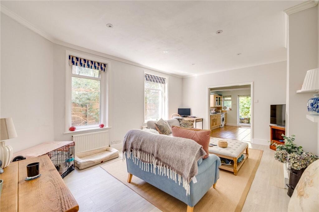 2 bed Apartment for rent in Fulham. From Winkworth - Fulham