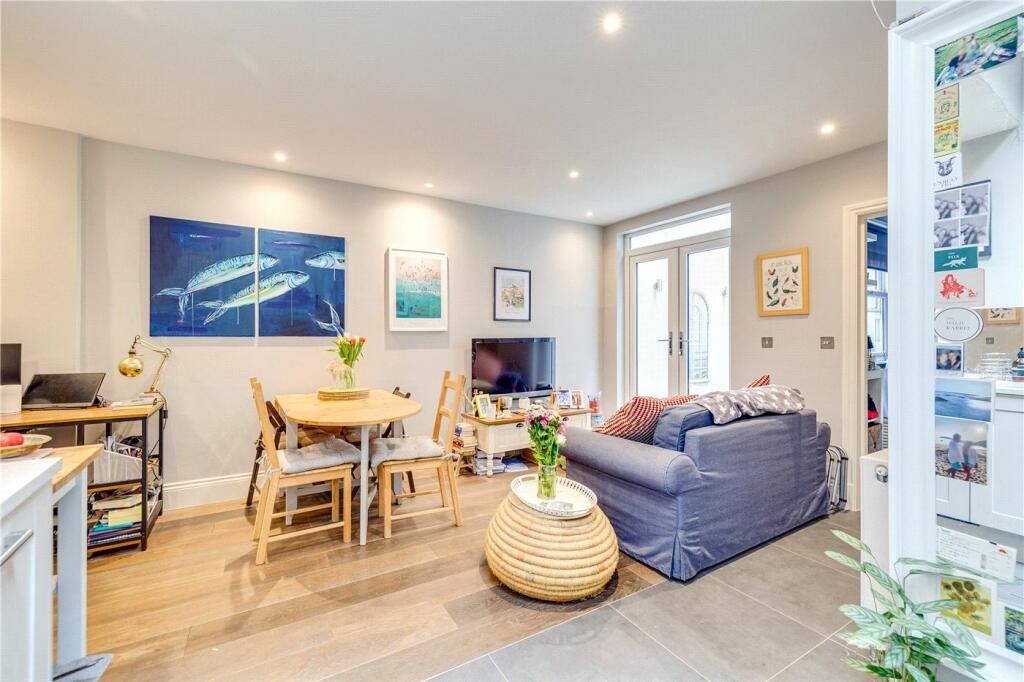 1 bed Apartment for rent in London. From Winkworth - Fulham