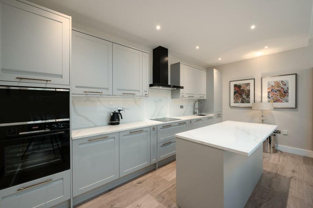 3 bed Apartment for rent in London. From Andrew Nunn and Associates Chiswick