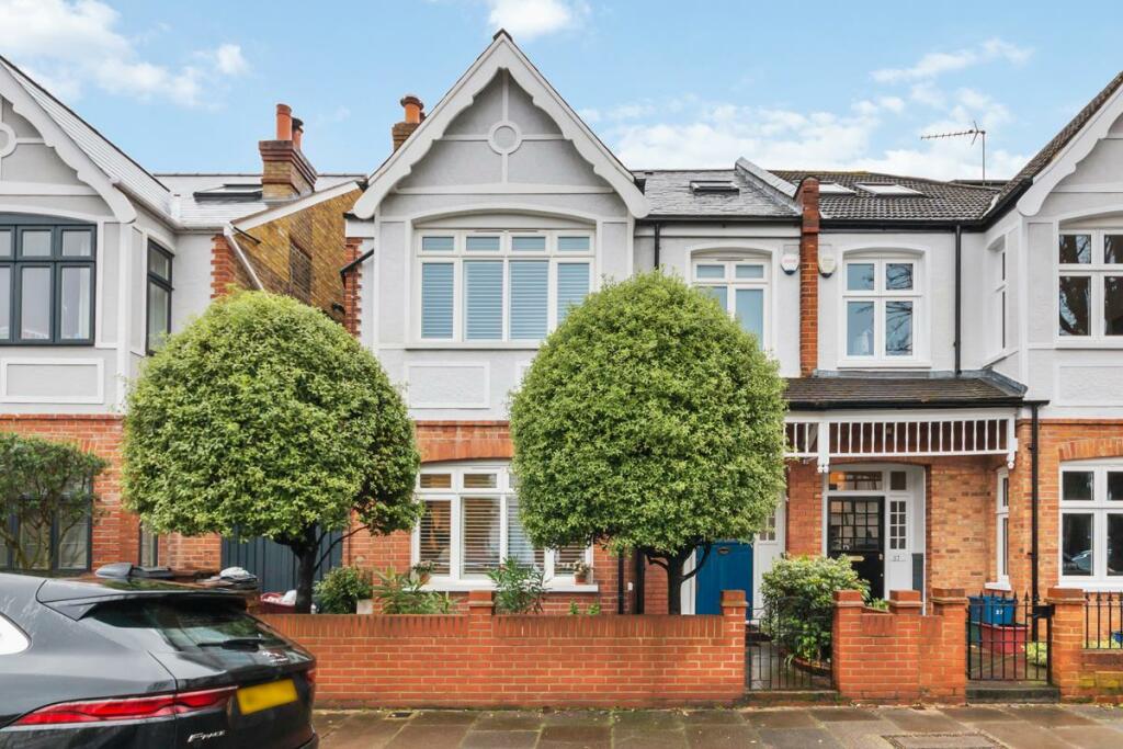 5 bed Semi-Detached House for rent in Chiswick. From Andrew Nunn and Associates Chiswick