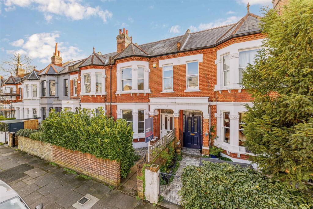 4 bed Detached for rent in Chiswick. From Andrew Nunn & Associates - Chiswick